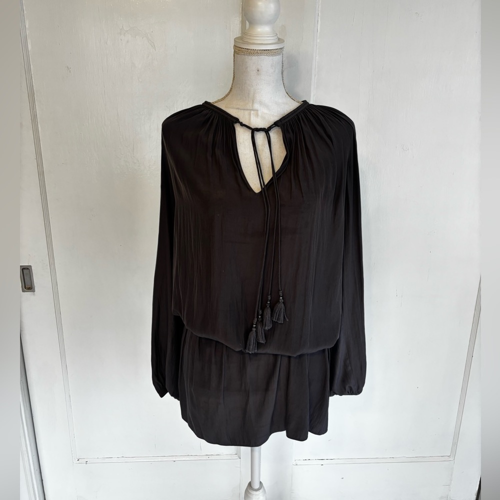 Elegant Paris Long Sleeve Dress in Dark gray - Picture 4 of 9